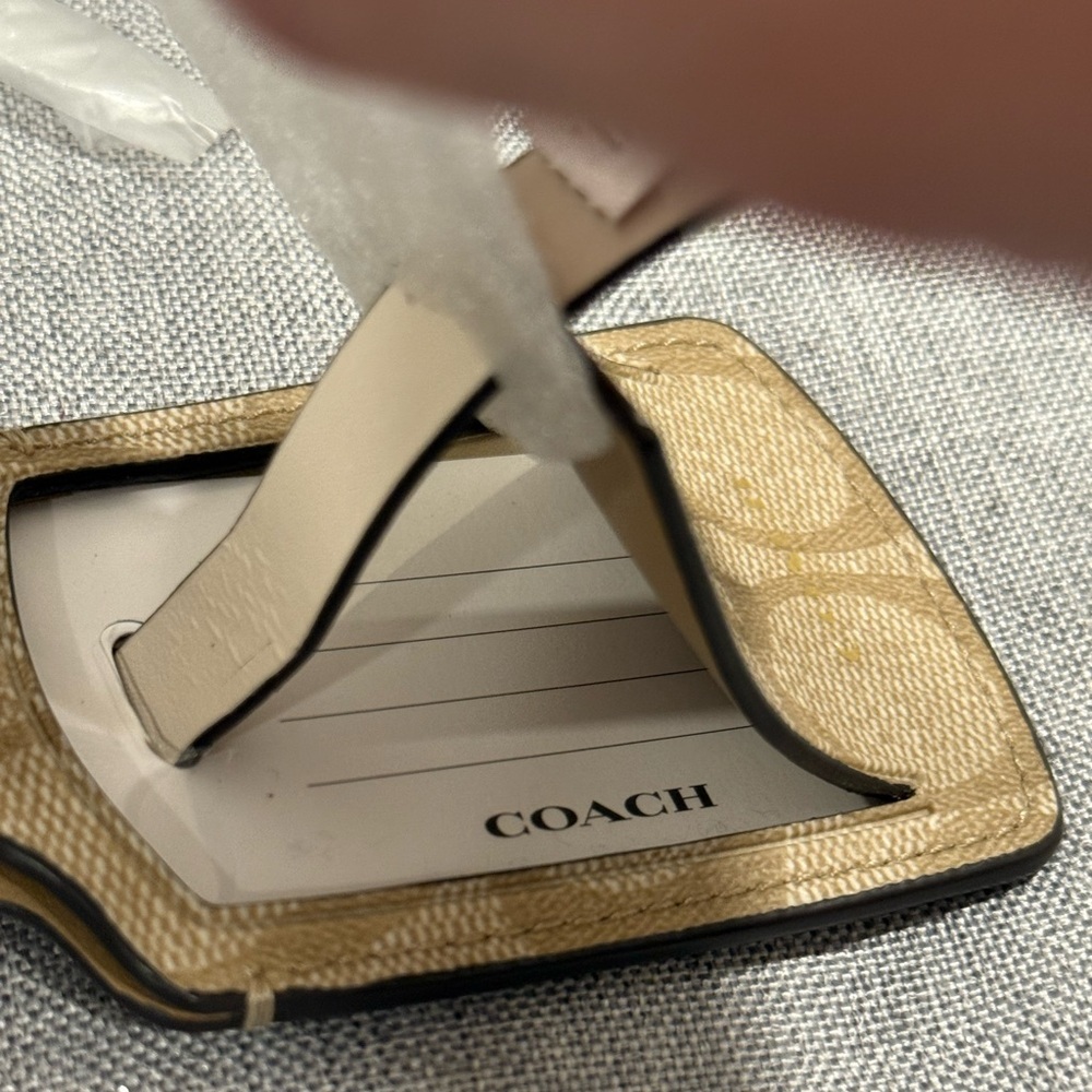 Coach Beige Luggage Tag - Picture 6 of 6